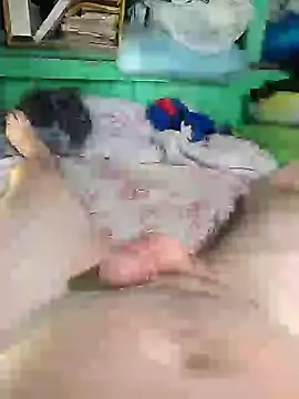 Snapshot of Alvaro2017 chatting on 01-22-25, 04:23 Alvaro2017 online show from 01-22-25, 04:23