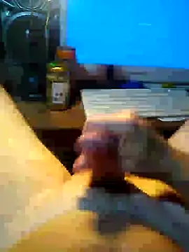 Snapshot of Alvaro2017 chatting on 02-11-25, 03:50 Alvaro2017 online show from 02-11-25, 03:50