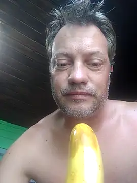 Snapshot of Alvaro2017 chatting on 02-16-25, 07:38 Alvaro2017 online show from 02-16-25, 07:38