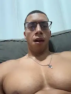 Snapshot of Rapha2021 chatting on 03-08-26, 02:04 Rapha2021 online show from 03-08-26, 02:04