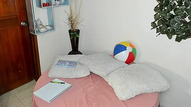 DestinyHills online show from 04-08-26, 12:16