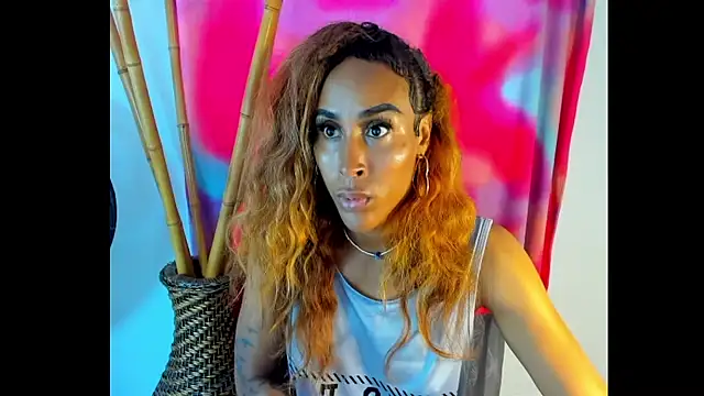 Snapshot of CarameloCeron chatting on 11-25-25, 05:57 CarameloCeron online show from 11-25-25, 05:57