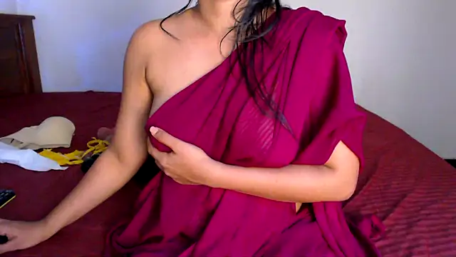 Snapshot of BeautyPriya chatting on 05-29-26, 12:36 BeautyPriya online show from 05-29-26, 12:36