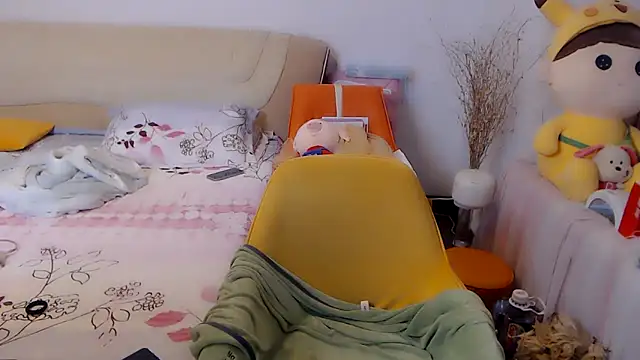 328coco online show from 10-19-25, 04:29