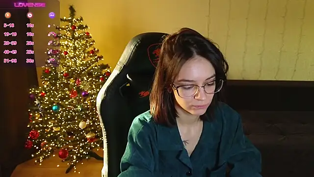 Snapshot of alyssa_sweet chatting on 12-24-24, 05:38 alyssa sweet online show from 12-24-24, 05:38