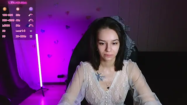 Snapshot of alyssa_sweet chatting on 02-10-25, 05:03 alyssa sweet online show from 02-10-25, 05:03