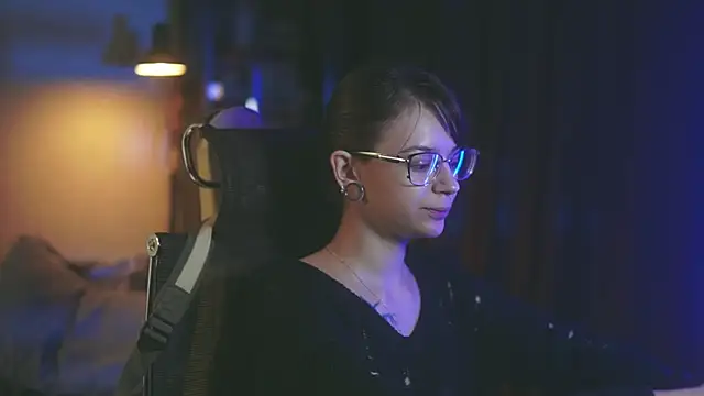 Snapshot of alyssa_sweet chatting on 09-18-25, 03:52 alyssa sweet online show from 09-18-25, 03:52