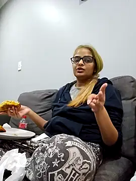 Snapshot of DirtySnowball69 chatting on 09-14-25, 03:55 DirtySnowball69 online show from 09-14-25, 03:55