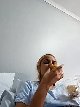 Snapshot of DirtySnowball69 chatting on 10-03-25, 12:02 DirtySnowball69 online show from 10-03-25, 12:02