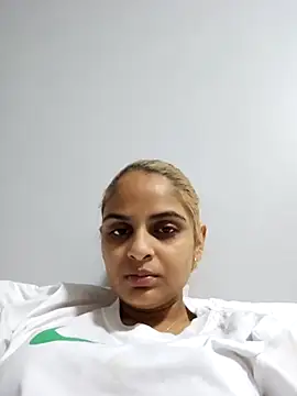 Snapshot of DirtySnowball69 chatting on 10-04-25, 04:49 DirtySnowball69 online show from 10-04-25, 04:49