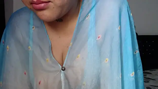 venuz mendoza20 online show from 11-21-25, 01:54