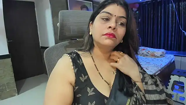 Snapshot of tarivishu23 chatting on 02-22-25, 01:44 tarivishu23 online show from 02-22-25, 01:44