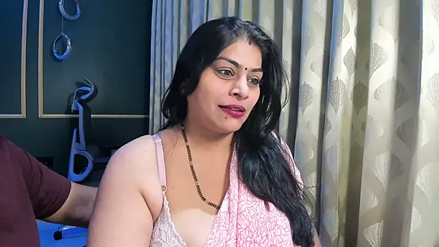 Snapshot of tarivishu23 chatting on 11-29-25, 01:47 tarivishu23 online show from 11-29-25, 01:47