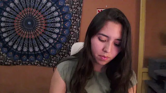 Snapshot of IntimateTales chatting on 09-23-25, 07:06 IntimateTales online show from 09-23-25, 07:06