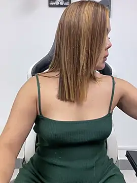 Snapshot of KellyBrooklyn_ chatting on 12-26-24, 03:31 KellyBrooklyn online show from 12-26-24, 03:31