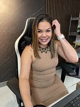 Snapshot of KellyBrooklyn_ chatting on 03-16-26, 02:54 KellyBrooklyn online show from 03-16-26, 02:54