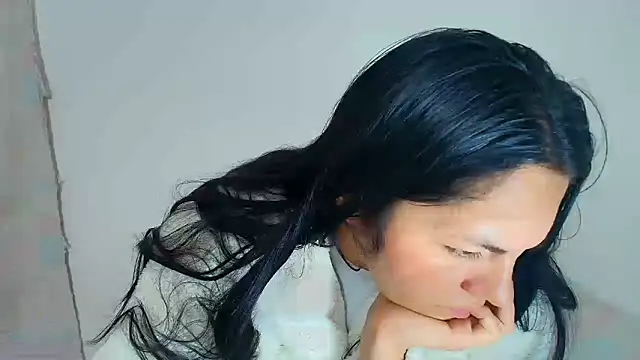 Snapshot of Anal_Milky_Momma chatting on 10-11-25, 03:10 Anal Milky Momma online show from 10-11-25, 03:10