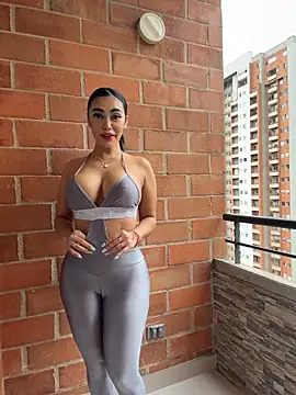 emma andrew1 online show from 05-19-26, 03:18