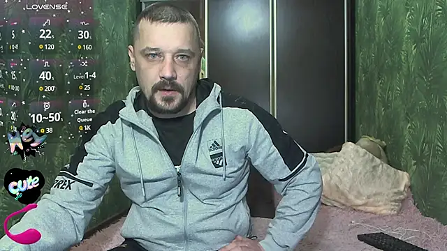 Snapshot of DanielOhCool chatting on 12-14-24, 03:15 DanielOhCool online show from 12-14-24, 03:15