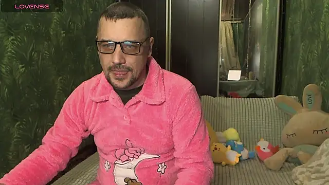 Snapshot of DanielOhCool chatting on 01-17-25, 01:46 DanielOhCool online show from 01-17-25, 01:46