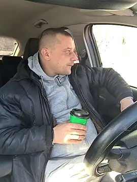 Snapshot of DanielOhCool chatting on 02-17-25, 11:13 DanielOhCool online show from 02-17-25, 11:13