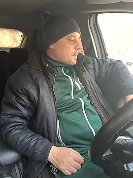 Snapshot of DanielOhCool chatting on 02-19-25, 10:34 DanielOhCool online show from 02-19-25, 10:34