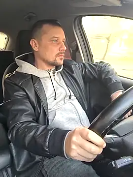 Snapshot of DanielOhCool chatting on 03-06-25, 02:18 DanielOhCool online show from 03-06-25, 02:18