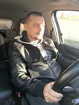 Snapshot of DanielOhCool chatting on 03-07-25, 06:02 DanielOhCool online show from 03-07-25, 06:02