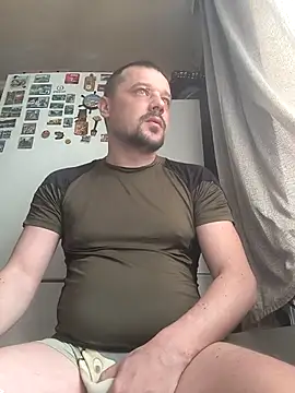 Snapshot of DanielOhCool chatting on 03-13-25, 07:31 DanielOhCool online show from 03-13-25, 07:31