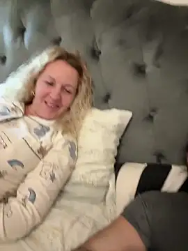 ChiIul11 online show from 04-07-26, 08:09