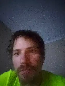 Snapshot of youngbuck6874 chatting on 01-01-25, 09:20 youngbuck6874 online show from 01-01-25, 09:20