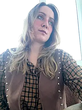 Snapshot of Puzdosia chatting on 11-11-25, 07:30 Puzdosia online show from 11-11-25, 07:30