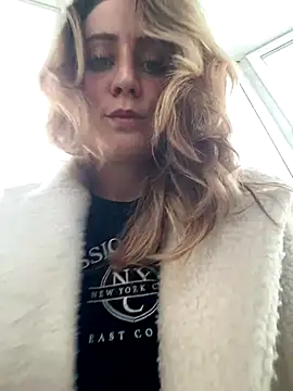 Snapshot of Puzdosia chatting on 11-23-25, 07:41 Puzdosia online show from 11-23-25, 07:41