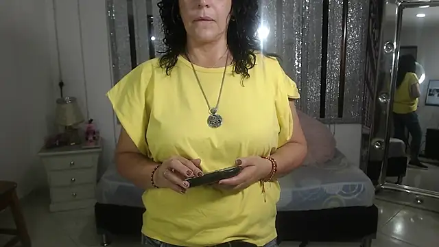 mijal queen online show from 01-17-25, 02:08