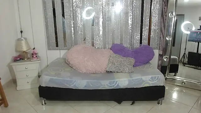 mijal queen online show from 01-18-25, 02:25