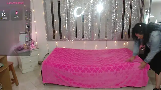 mijal queen online show from 01-30-25, 02:27