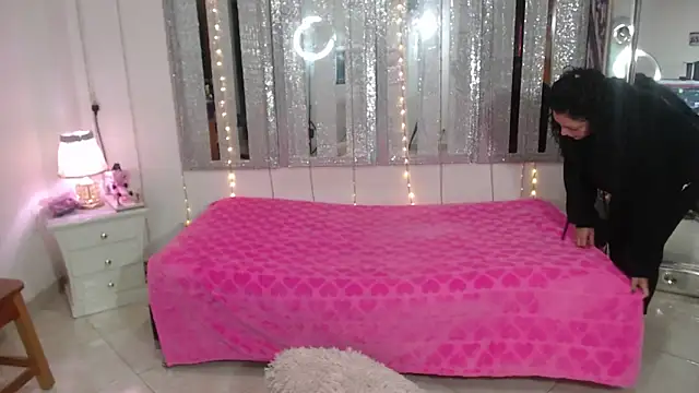 mijal queen online show from 02-08-25, 02:26