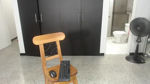 mijal queen online show from 02-28-25, 02:31