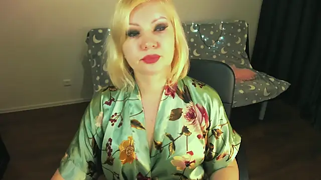 Snapshot of Angelaroberti3 chatting on 01-12-25, 02:09 Angelaroberti3 online show from 01-12-25, 02:09