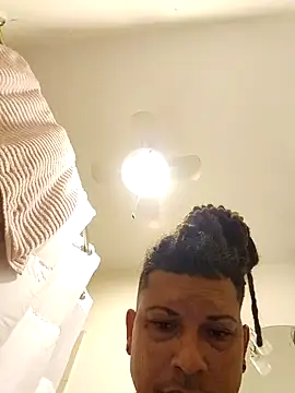 Snapshot of tropikboy chatting on 01-29-25, 09:44 tropikboy online show from 01-29-25, 09:44