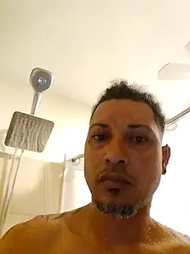 Snapshot of tropikboy chatting on 01-31-25, 09:59 tropikboy online show from 01-31-25, 09:59