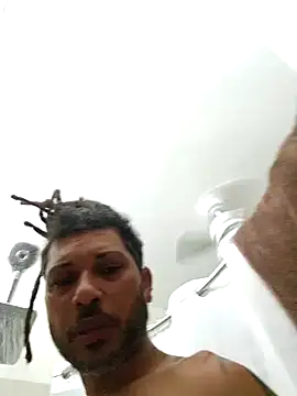 Snapshot of tropikboy chatting on 03-22-25, 12:46 tropikboy online show from 03-22-25, 12:46