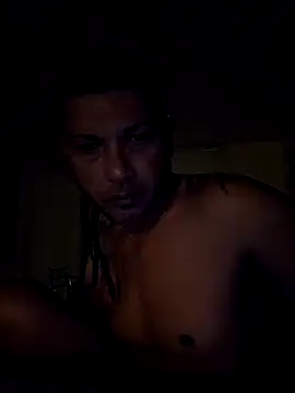 Snapshot of tropikboy chatting on 09-19-25, 09:43 tropikboy online show from 09-19-25, 09:43