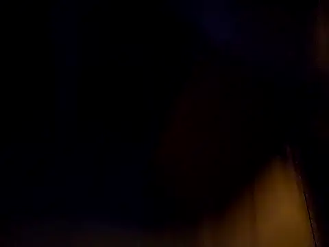 Snapshot of tropikboy chatting on 10-20-25, 09:43 tropikboy online show from 10-20-25, 09:43