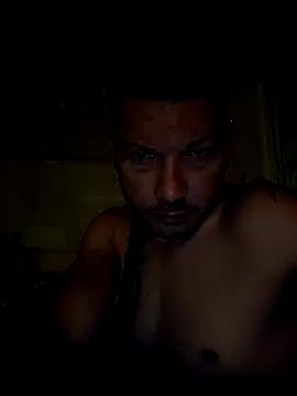 Snapshot of tropikboy chatting on 10-21-25, 09:54 tropikboy online show from 10-21-25, 09:54