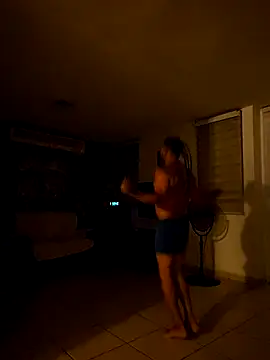 Snapshot of tropikboy chatting on 10-29-25, 09:55 tropikboy online show from 10-29-25, 09:55