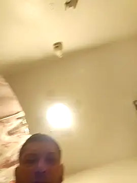 Snapshot of tropikboy chatting on 11-20-25, 09:53 tropikboy online show from 11-20-25, 09:53