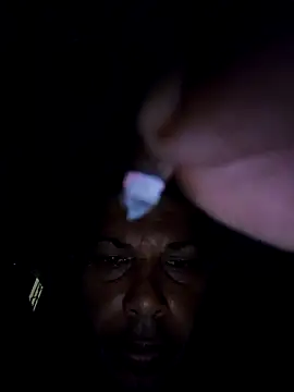 Snapshot of tropikboy chatting on 01-06-26, 12:58 tropikboy online show from 01-06-26, 12:58