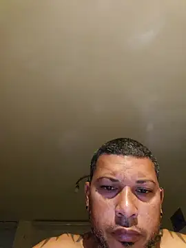 Snapshot of tropikboy chatting on 02-06-26, 10:29 tropikboy online show from 02-06-26, 10:29