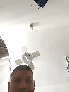 Snapshot of tropikboy chatting on 03-01-26, 01:57 tropikboy online show from 03-01-26, 01:57